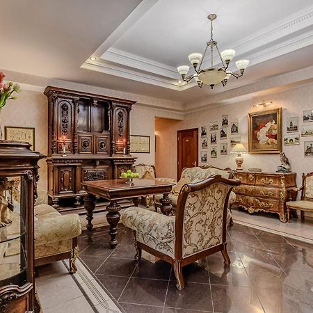 Gallery Hotel Gintama Apgrade Kiev Exterior foto