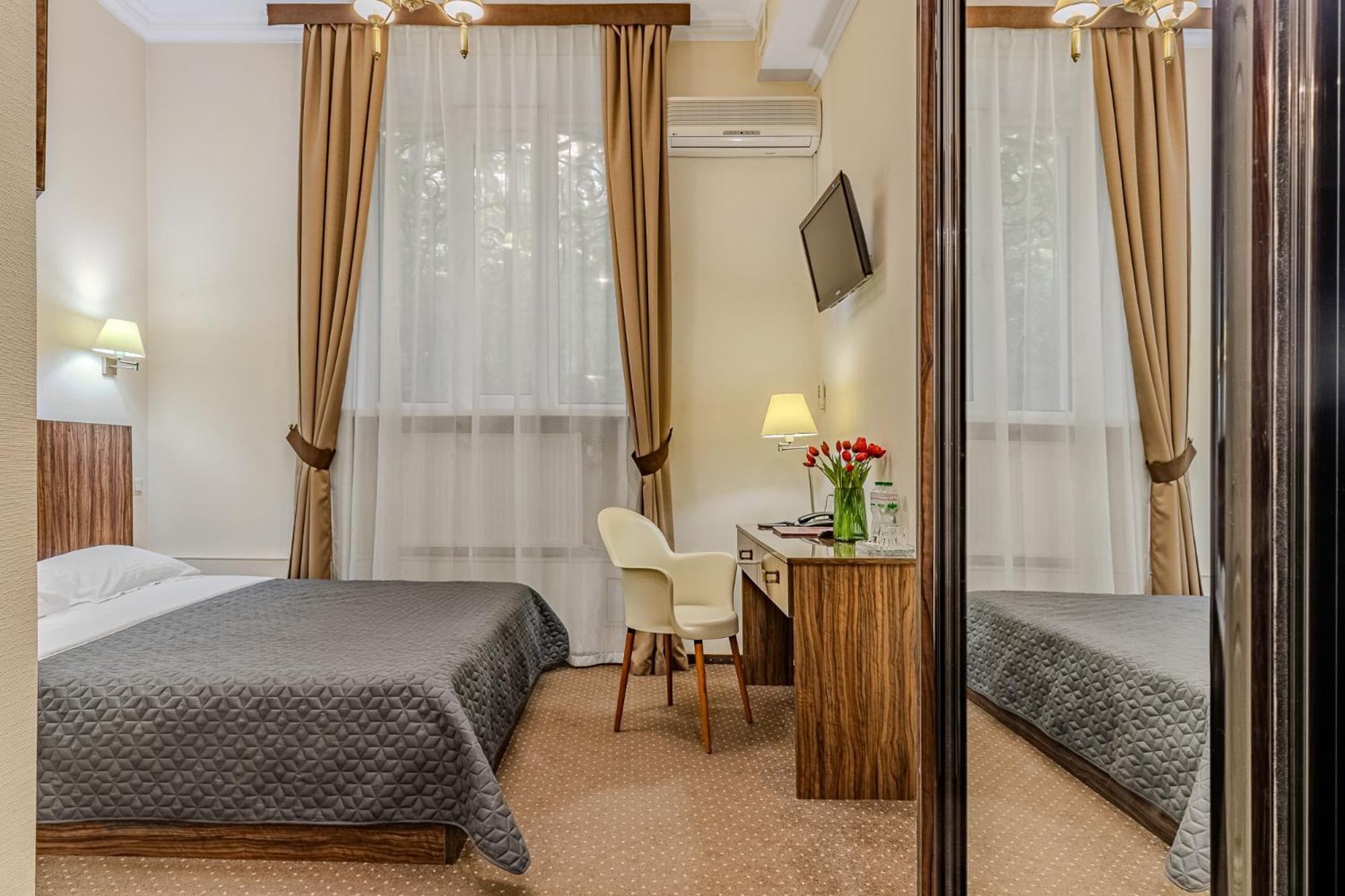 Gallery Hotel Gintama Apgrade Kiev Exterior foto