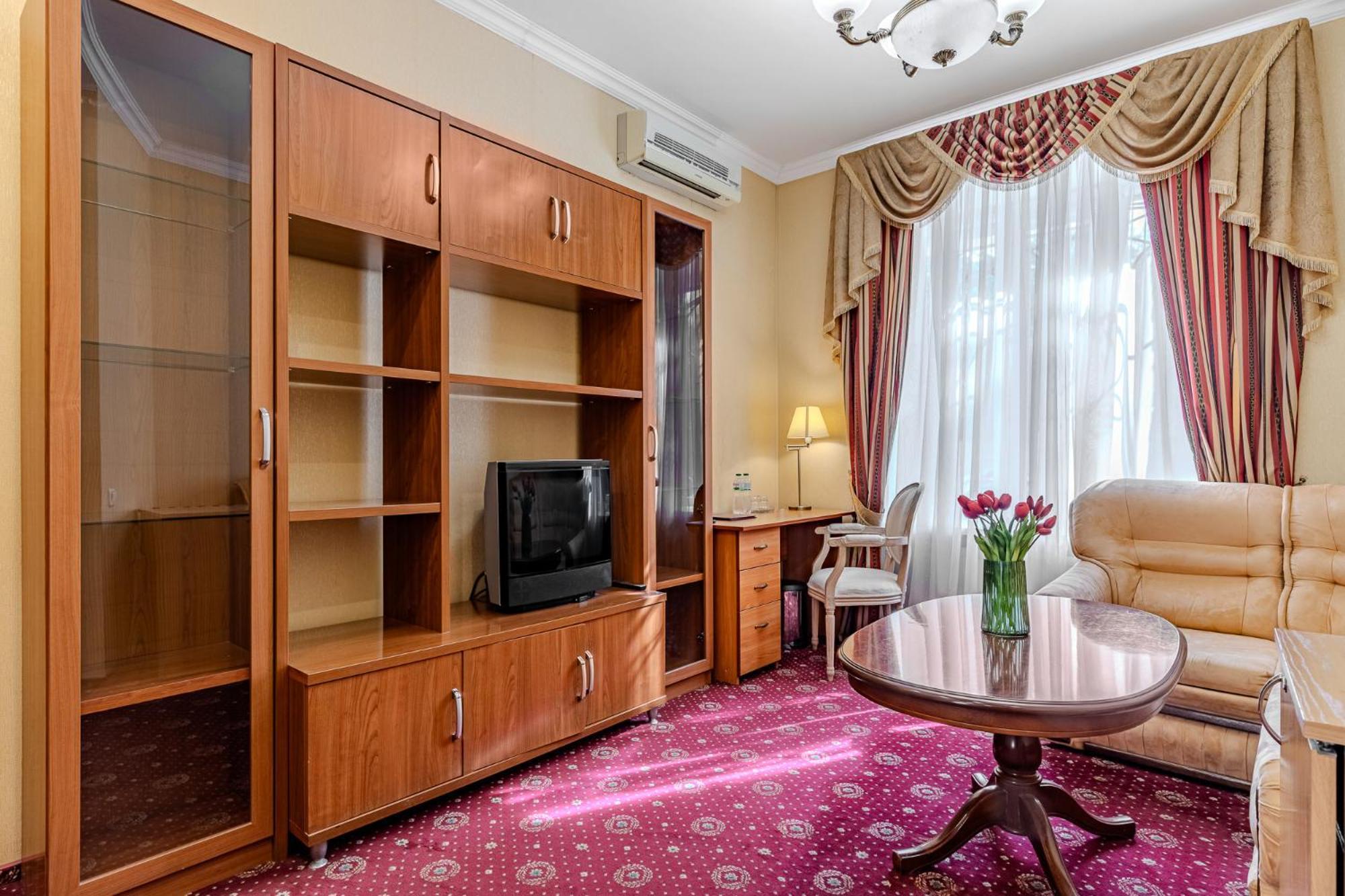 Gallery Hotel Gintama Apgrade Kiev Habitación foto