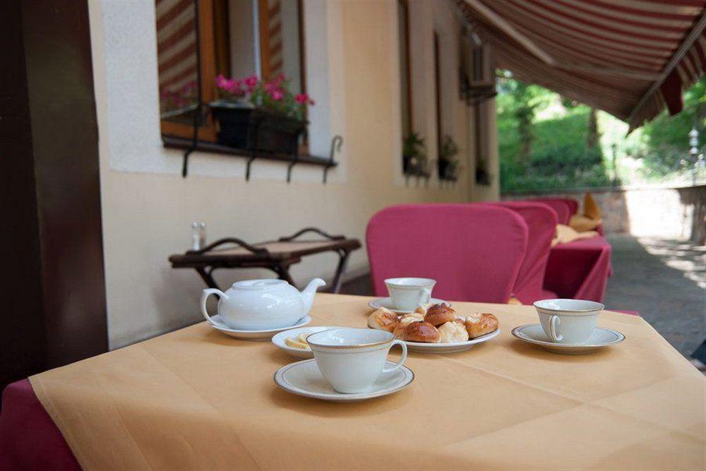 Gallery Hotel Gintama Apgrade Kiev Restaurante foto